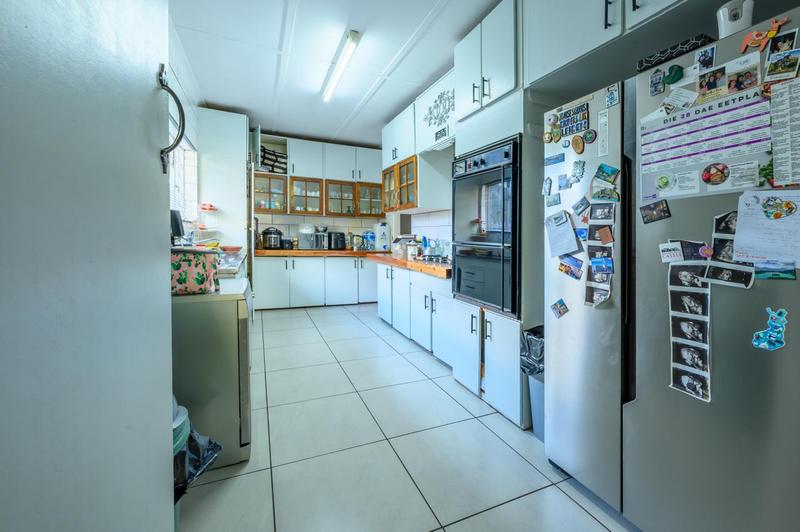 4 Bedroom Property for Sale in Van Der Hoff Park North West